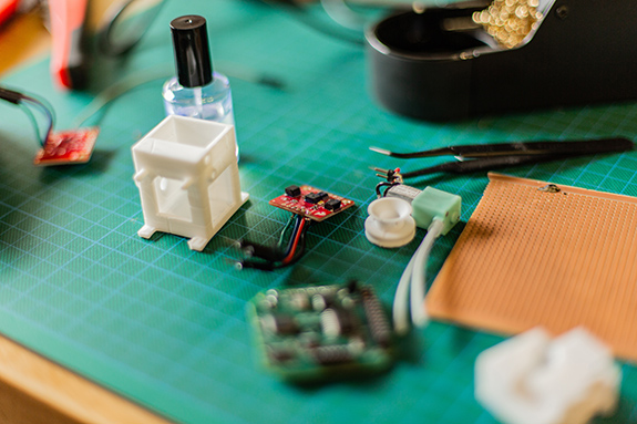 Microcavity experiment components