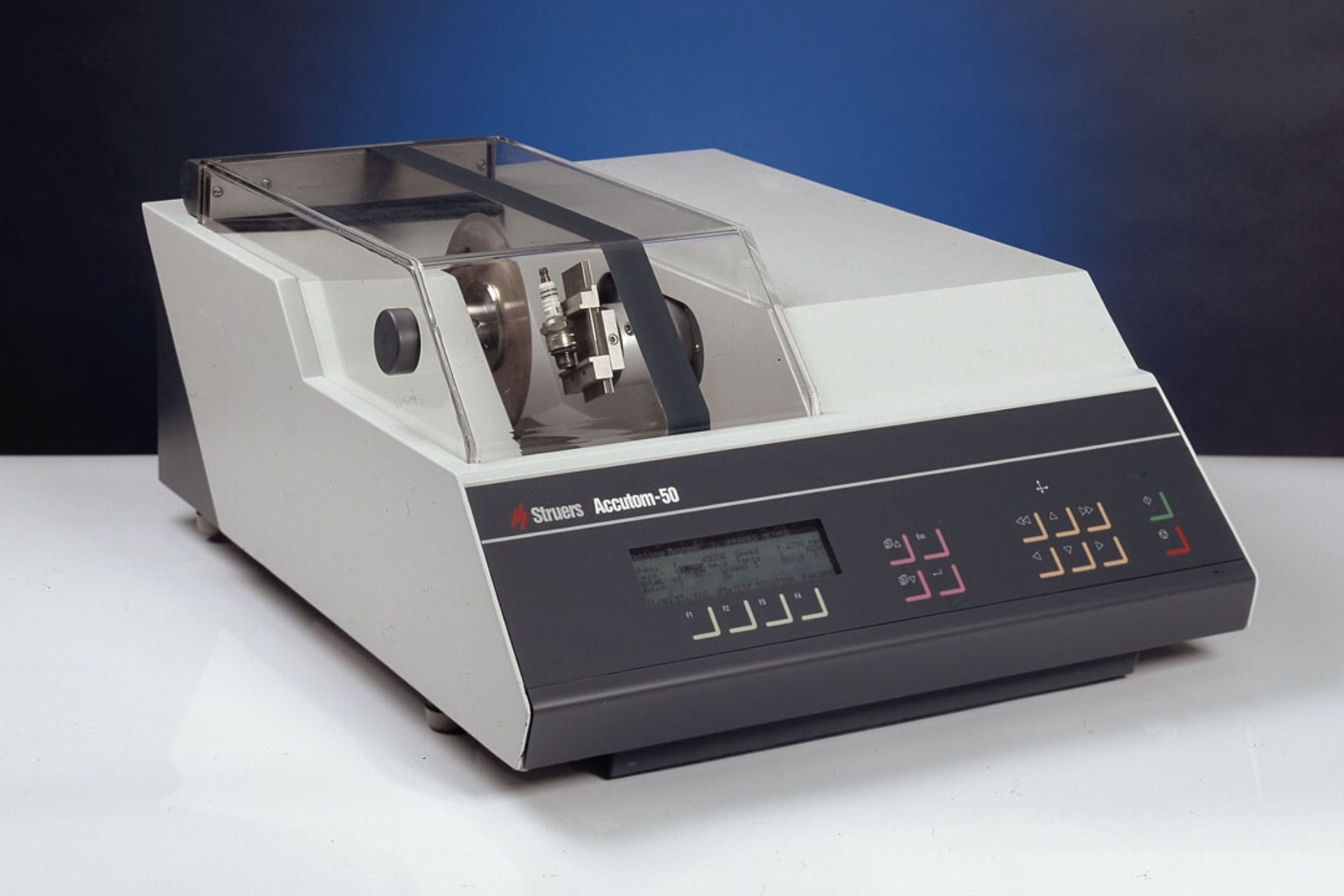 Sample preparation instrument Accutom-50 Precision Cut-Off Unit