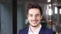 Florian Zottman, Master of Business Administration alumnus and Executive Assistant to CEO, ESQ Group AG