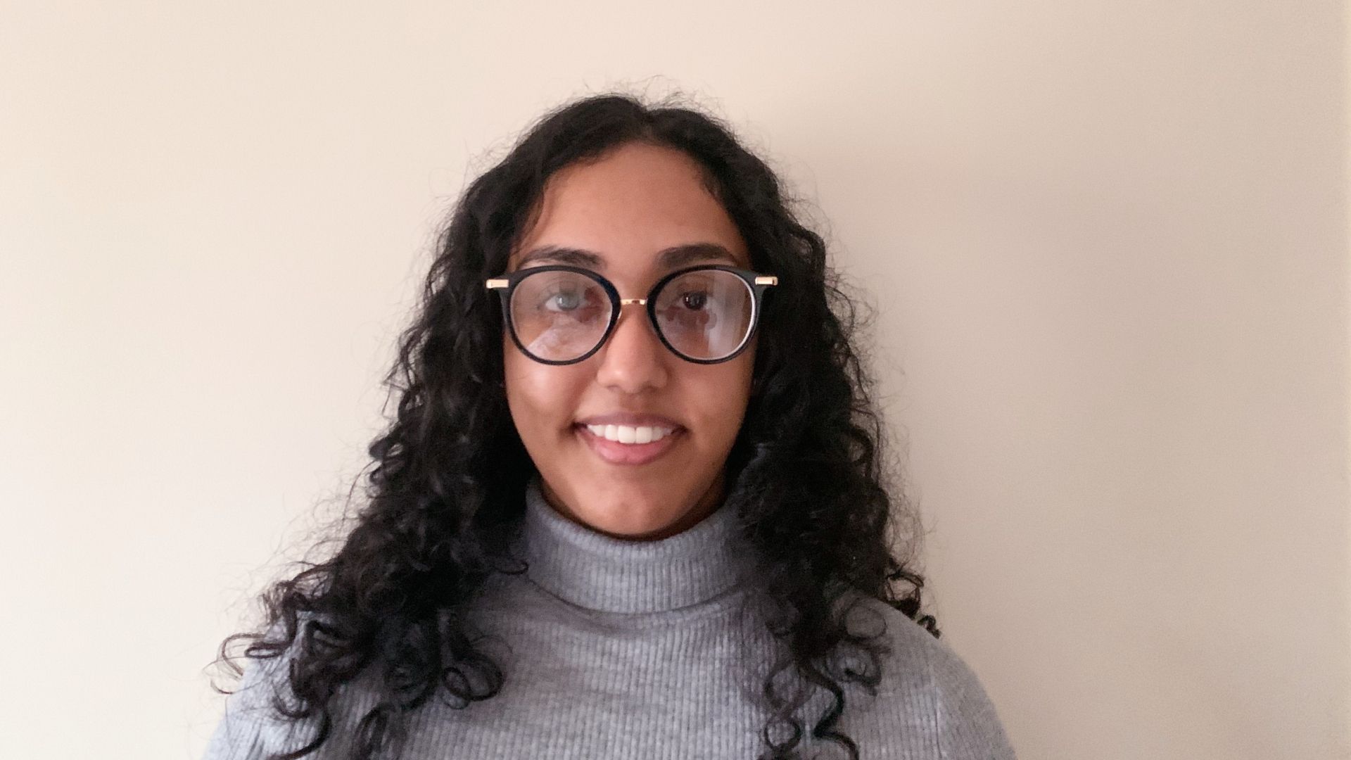 Ruvinie, Bachelor of Media and Communication/Bachelor of Business student